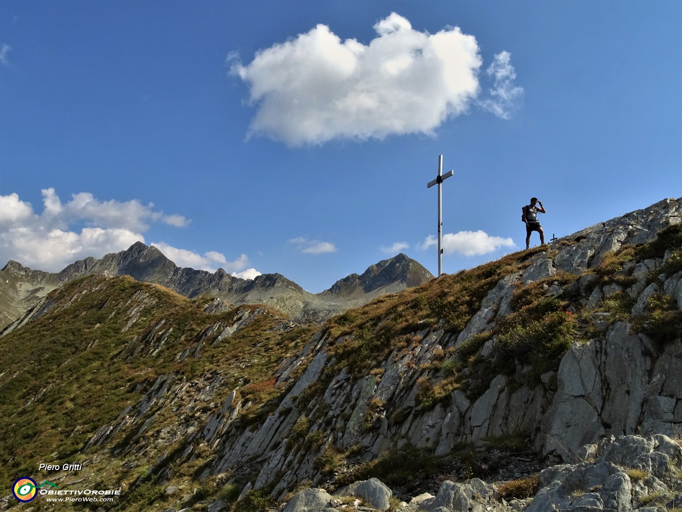 05 Al Passo di Tartano (2108 m) raggiunto dalla Valle Lunga .JPG